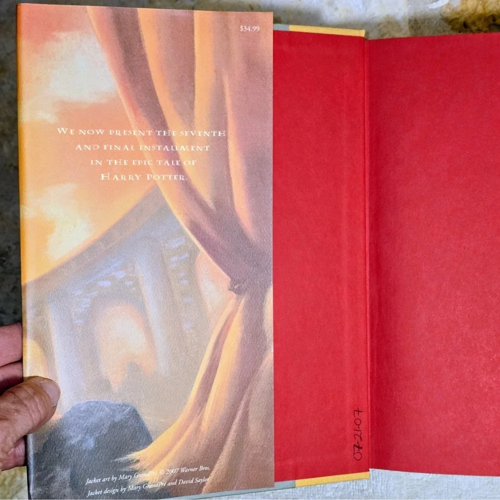 Harry‎ Potter and the Deathly Hallows 1st Edition 1st Printing Hardcover 2007